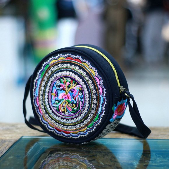 Embroidered Round Shoulder Bag Bright Multi Color Floral bag adjustable strap - Picture 5 of 5
